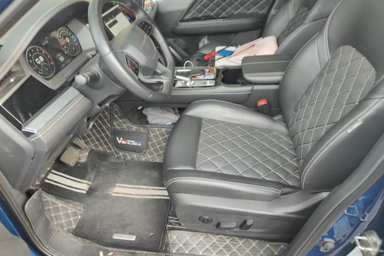 Used Venucia Star 2020 260T Automatic 48V Mild Hybrid Turbocharged Starry Edition Left Front Seat