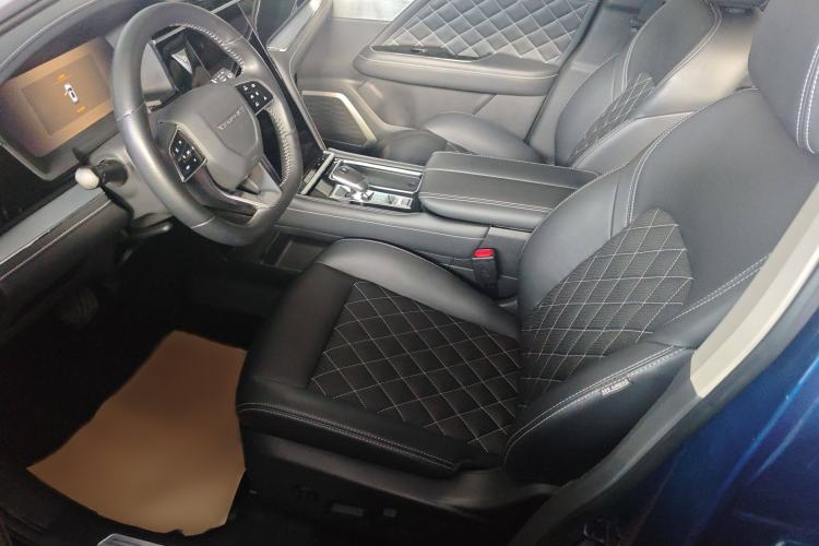 Used Venucia Star 2020 260T Automatic 48V Mild Hybrid Turbocharged Starry Edition Left Front Seat
