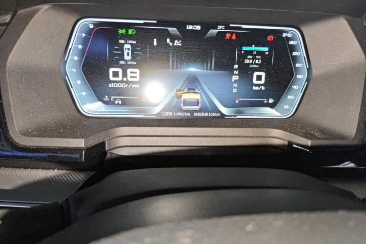 Used Venucia Star 2020 260T Automatic 48V Mild Hybrid Turbocharged Starry Edition Odometer Close Up