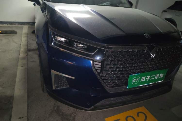 Used Venucia Star 2020 260T Automatic 48V Mild Hybrid Turbocharged Starry Edition Right Front Headlight