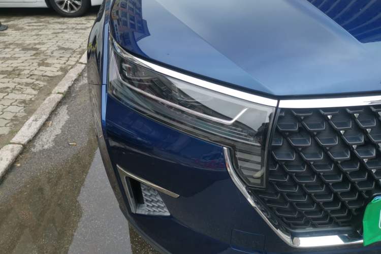 Used Venucia Star 2020 260T Automatic 48V Mild Hybrid Turbocharged StarRui Edition Right Front Headlight