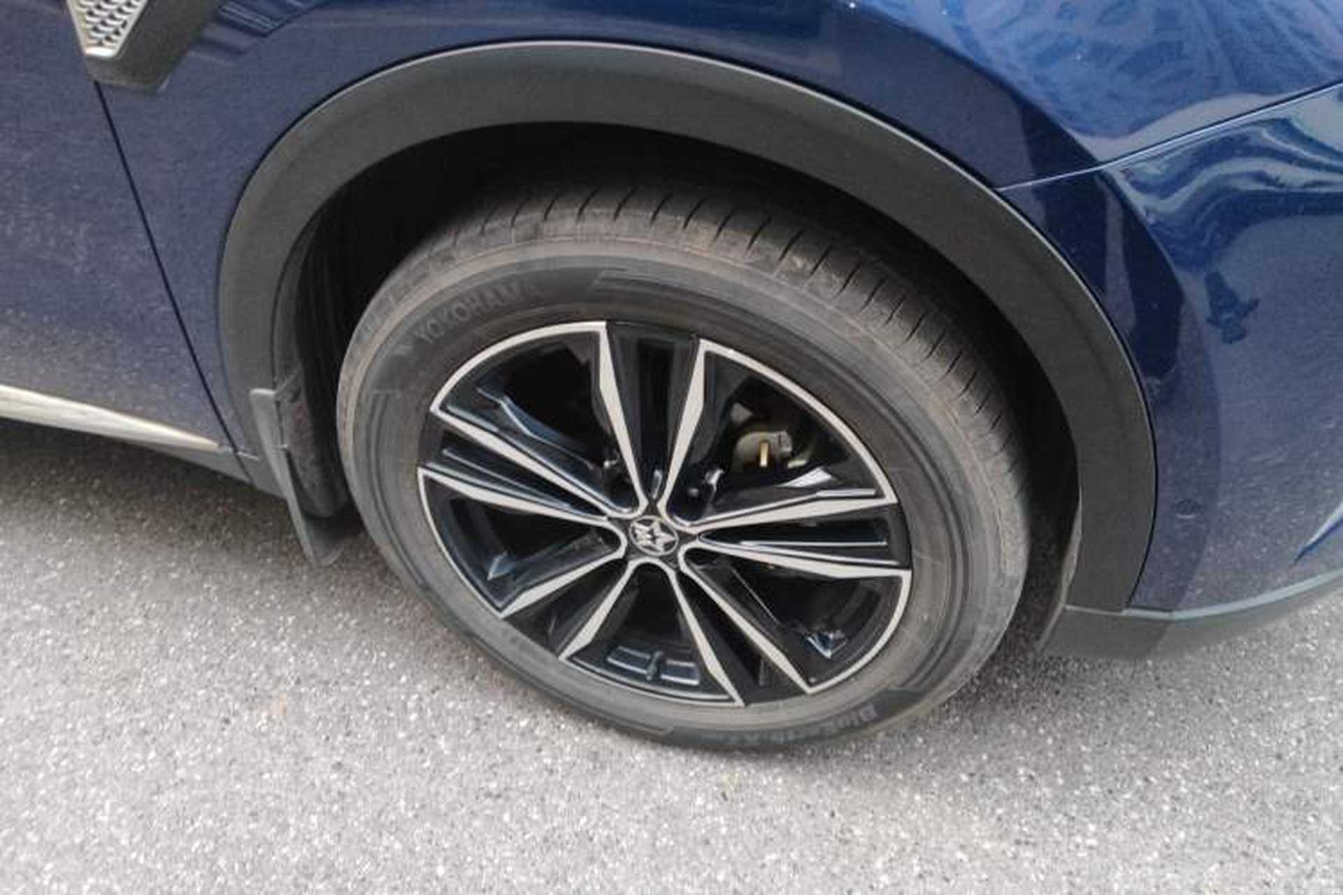 Used Venucia Star 2020 260T Automatic 48V Mild Hybrid Turbocharged Starry Edition Right Front Wheel Hub