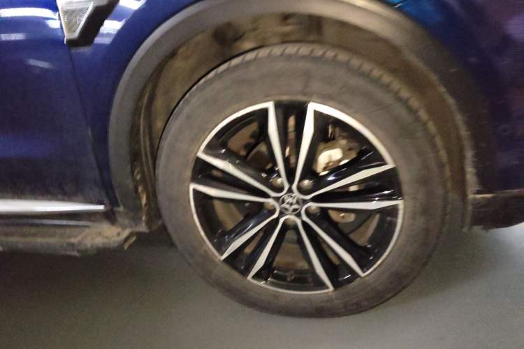 Used Venucia Star 2020 260T Automatic 48V Mild Hybrid Turbocharged Starry Edition Right Front Wheel Hub