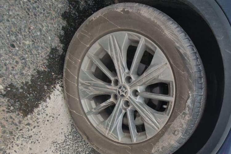 Used Venucia Star 2020 260T Automatic XingShang Edition Right Front Wheel Hub