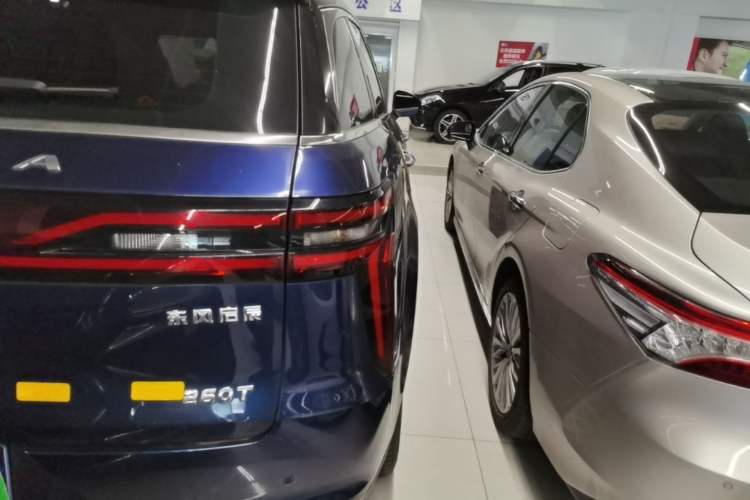Used Venucia Star 2020 260T Automatic 48V Mild Hybrid Turbocharged Starry Edition Right Rear Taillight