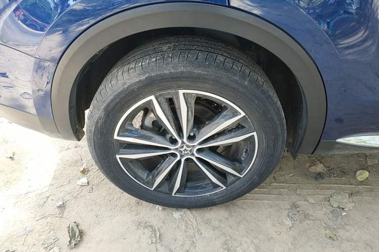 Used Venucia Star 2020 260T Automatic 48V Mild Hybrid Turbocharged Starry Edition Right Rear Wheel Hub