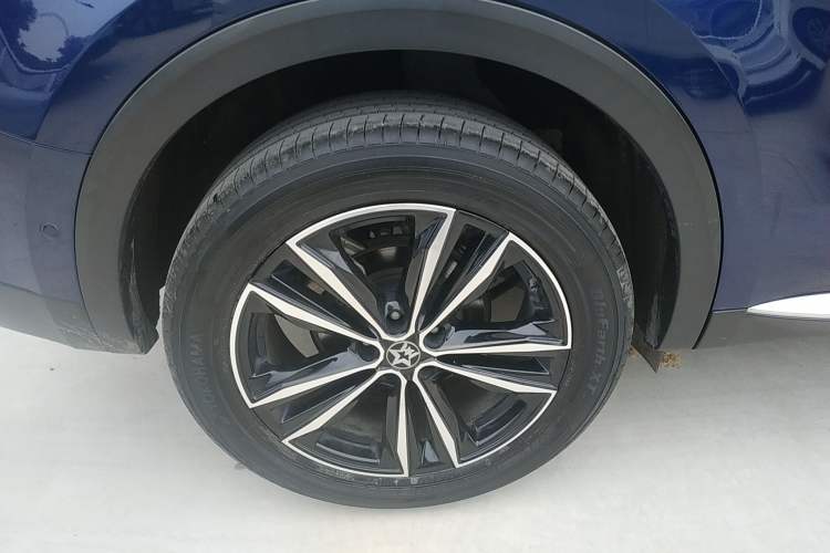 Used Venucia Star 2020 260T Automatic 48V Mild Hybrid Turbocharged Starry Edition Right Rear Wheel Hub