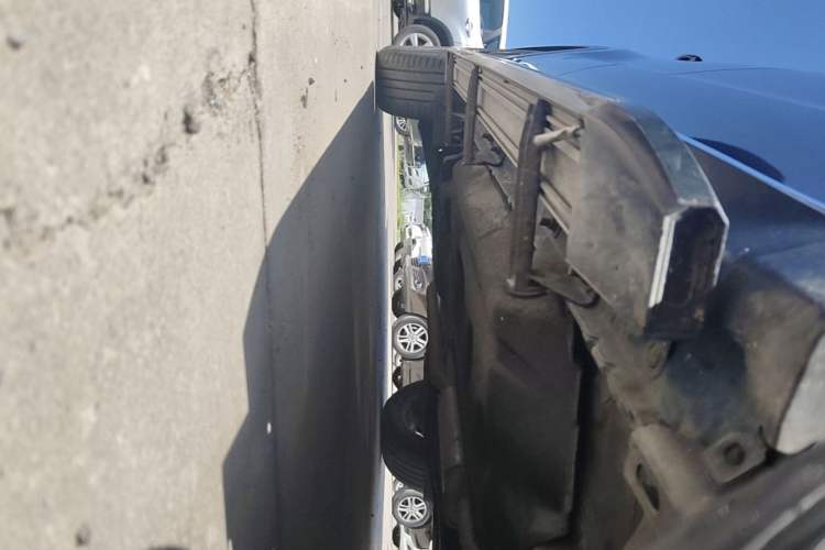 Used Venucia Star 2020 260T Automatic 48V Mild Hybrid Turbocharged Starry Edition Right Side Sill