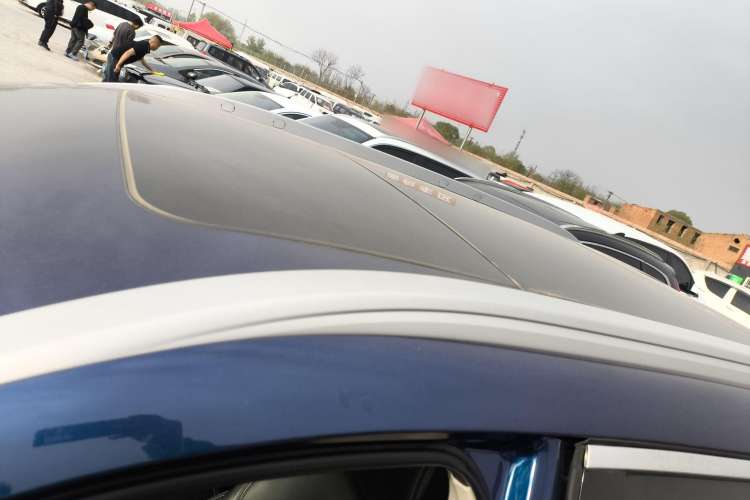 Used Venucia Star 2020 260T Automatic 48V Mild Hybrid Turbocharged Star Edition Roof