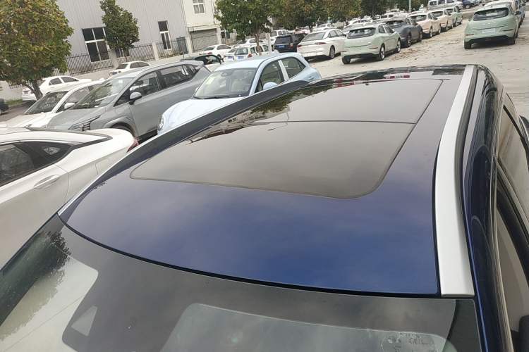 Used Venucia Star 2020 260T Automatic 48V Mild Hybrid Turbocharged Starry Edition Roof