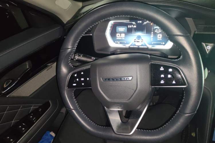 Used Venucia Star 2020 260T Automatic 48V Mild Hybrid Turbocharged Starry Edition Steering Wheel