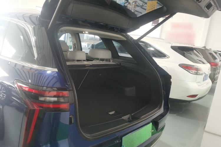 Used Venucia Star 2020 260T Automatic 48V Mild Hybrid Turbocharged Starry Edition Trunk