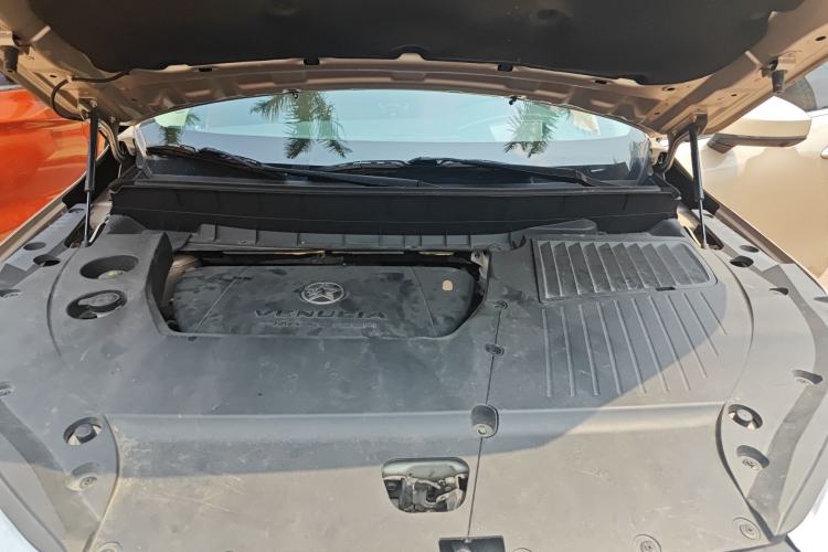 Used Venucia Star 2020 260T Automatic 48V Mild Hybrid Turbocharged Starry Edition Engine Bay