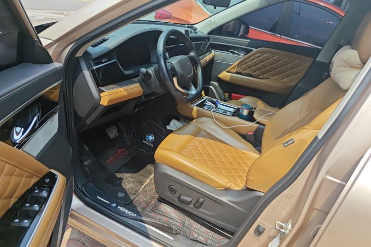 Used Venucia Star 2020 260T Automatic 48V Mild Hybrid Turbocharged Starry Edition Interior 3