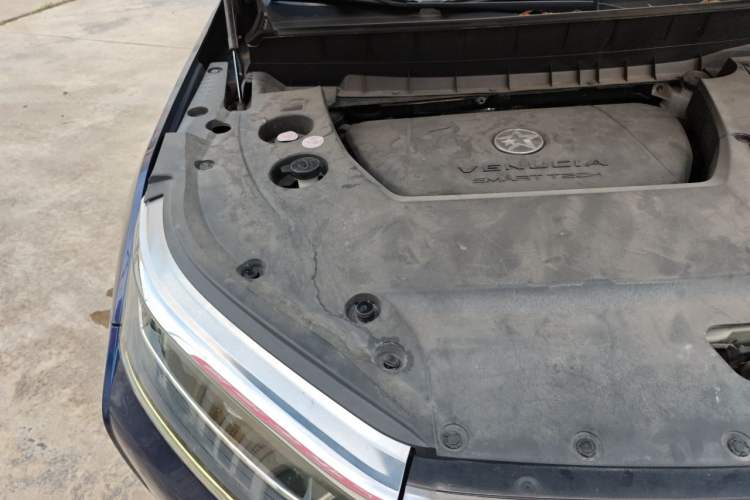 Used Venucia Star 2020 260T Automatic 48V Mild Hybrid Turbocharged Star Edition Engine Bay Right
