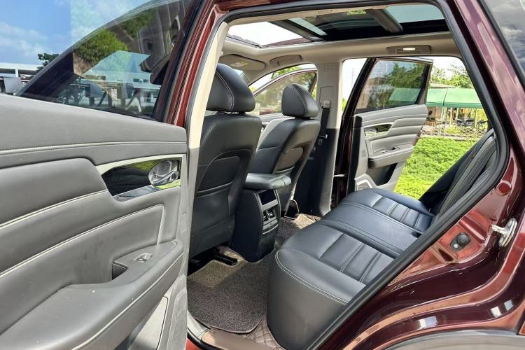 Used Venucia Star 2020 260T Automatic 48V Mild Hybrid Turbocharged Star Edition Interior 5
