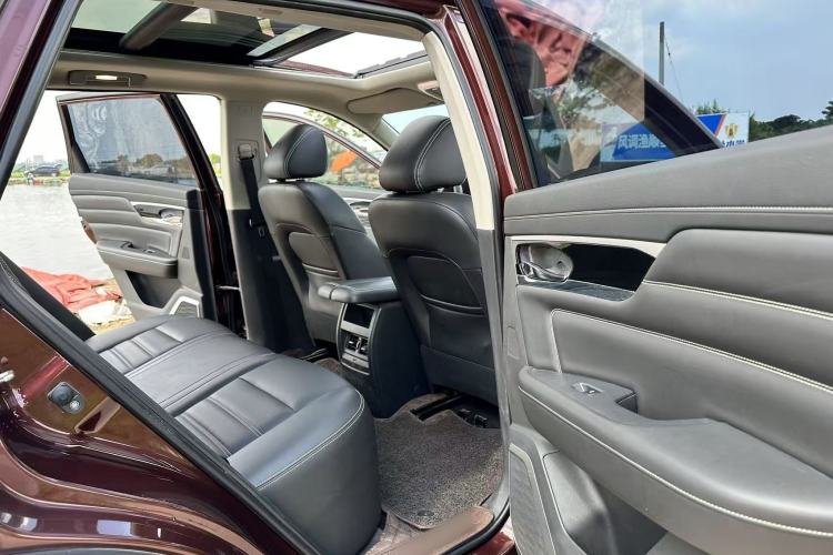 Used Venucia Star 2020 260T Automatic 48V Mild Hybrid Turbocharged Star Edition Interior 6