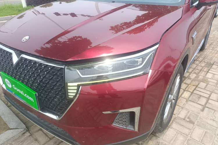 Used Venucia Star 2020 260T Automatic 48V Mild Hybrid Turbocharged Star Edition Left Front Headlight