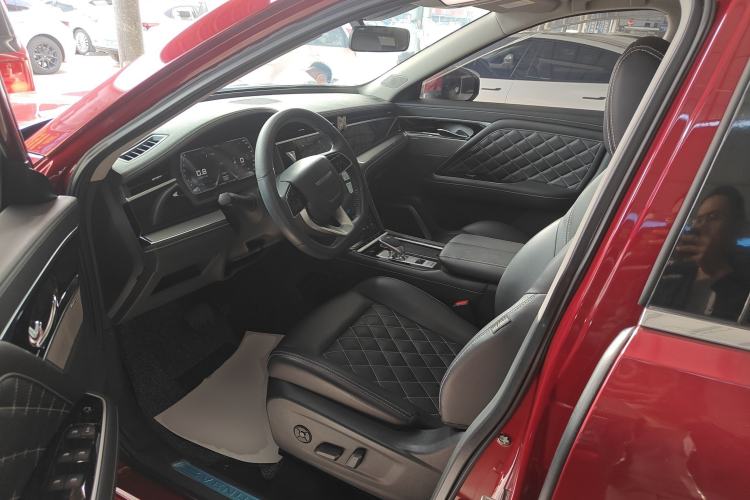 Used Venucia Star 2020 260T Automatic 48V Mild Hybrid Turbocharged Starry Edition Left Front Seat