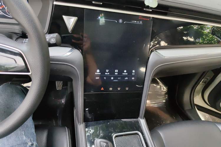 Used Venucia Star 2020 260T Automatic XingShang Edition Audio And AC Panel