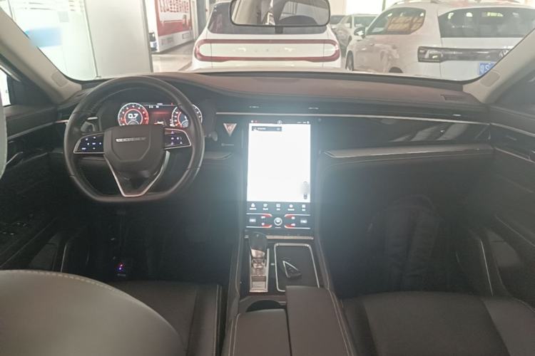 Used Venucia Star 2020 260T Automatic 48V Mild Hybrid Turbocharged Star Edition Center Console