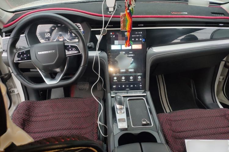 Used Venucia Star 2020 260T Automatic 48V Mild Hybrid Turbocharged Star Edition Center Console