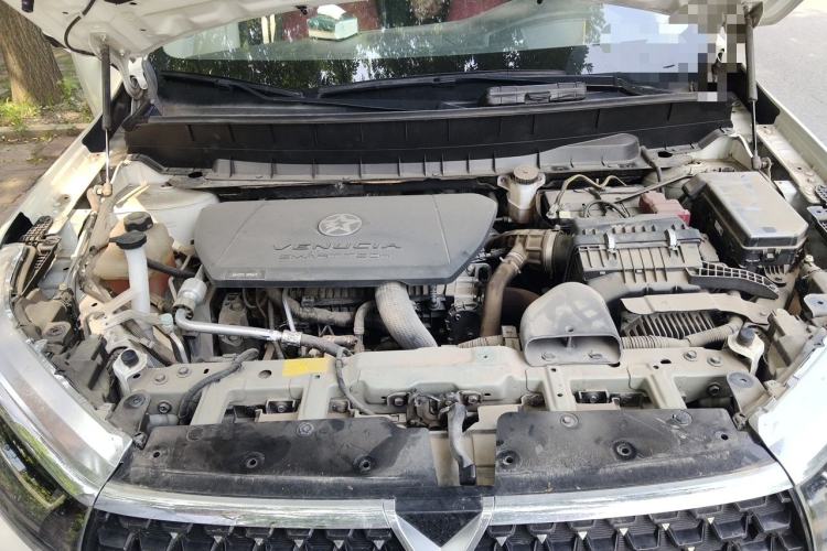 Used Venucia Star 2020 260T Automatic 48V Mild Hybrid Turbocharged Starry Edition Engine Bay