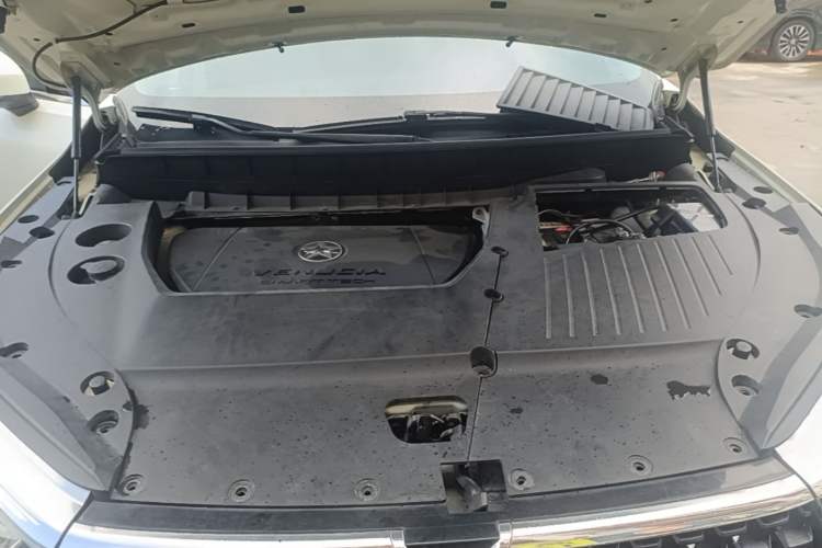 Used Venucia Star 2020 260T Automatic XingShang Edition Engine Bay