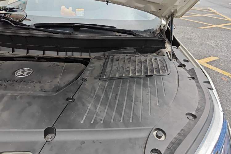 Used Venucia Star 2020 260T Automatic 48V Mild Hybrid Turbocharged Star Edition Engine Bay Left