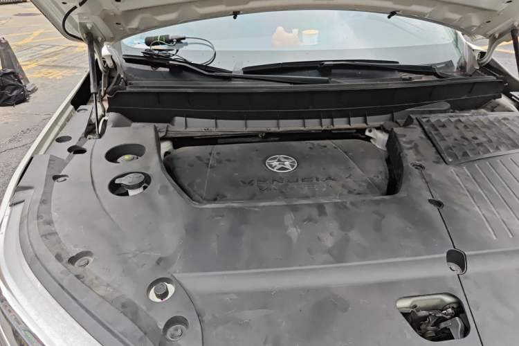 Used Venucia Star 2020 260T Automatic 48V Mild Hybrid Turbocharged Star Edition Engine Bay Right