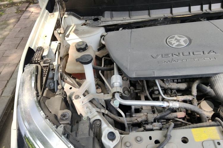 Used Venucia Star 2020 260T Automatic 48V Mild Hybrid Turbocharged Starry Edition Engine Bay Right