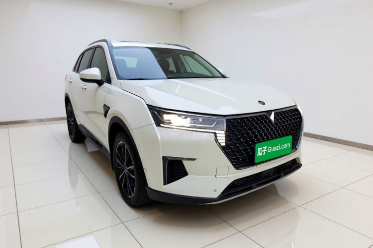 Used Venucia Star 2020 260T Automatic 48V Mild Hybrid Turbocharged Starry Edition Exterior 2