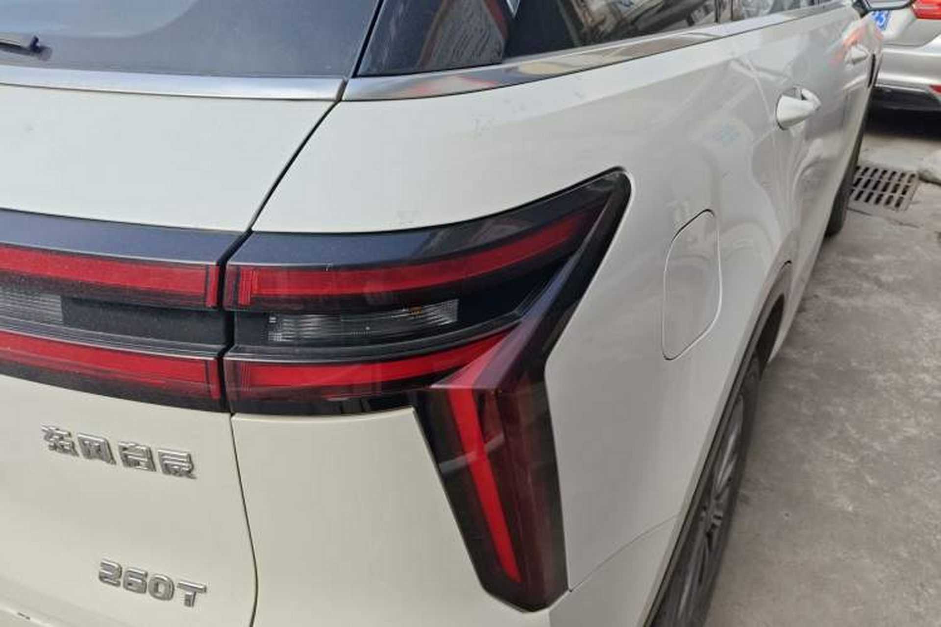 Used Venucia Star 2020 260T Automatic 48V Mild Hybrid Turbocharged Star Edition Exterior 6