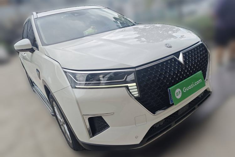 Used Venucia Star 2020 260T Automatic 48V Mild Hybrid Turbocharged Star Edition Front Right 45 Deg
