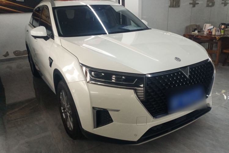 Used Venucia Star 2020 260T Automatic 48V Mild Hybrid Turbocharged Star Edition Front Right 45 Deg