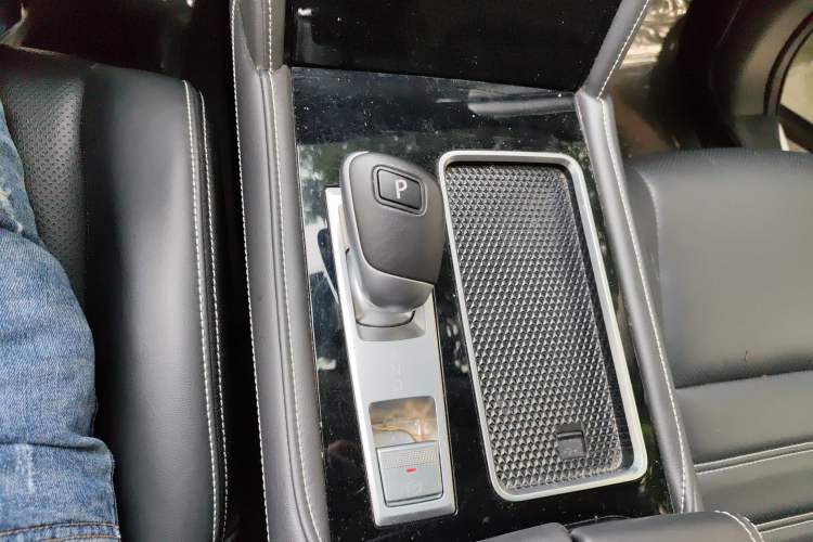 Used Venucia Star 2020 260T Automatic XingShang Edition Gear Lever