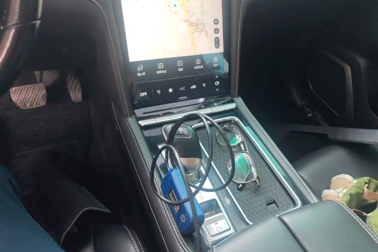Used Venucia Star 2020 260T Automatic 48V Mild Hybrid Turbocharged Star Edition Gear Lever