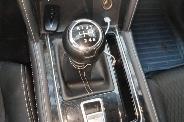 Used Venucia Star 2020 260T Manual Starjoy Edition Gear Lever