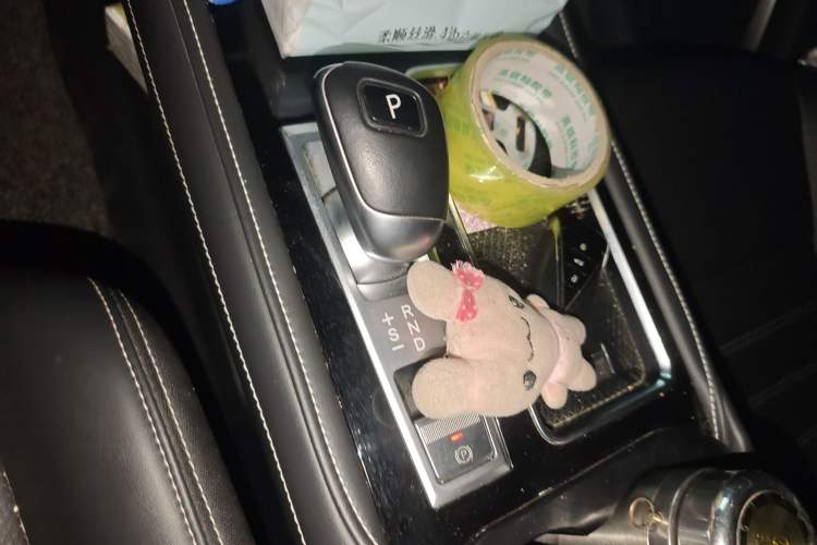Used Venucia Star 2020 260T Automatic XingShang Edition Gear Lever