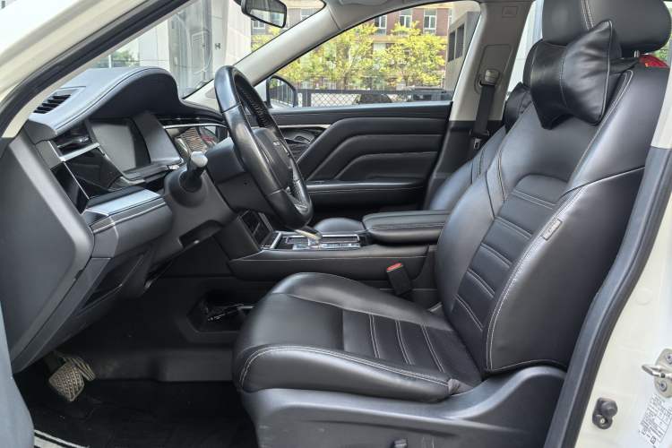Used Venucia Star 2020 260T Automatic 48V Mild Hybrid Turbocharged Star Edition Interior 2