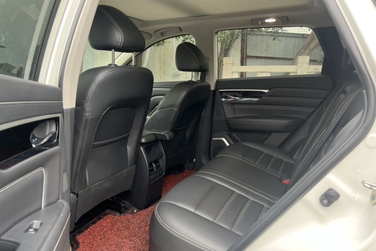 Used Venucia Star 2020 260T Automatic 48V Mild Hybrid Turbocharged Star Edition Interior 4