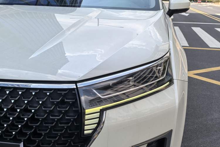 Used Venucia Star 2020 260T Automatic 48V Mild Hybrid Turbocharged Star Edition Left Front Headlight