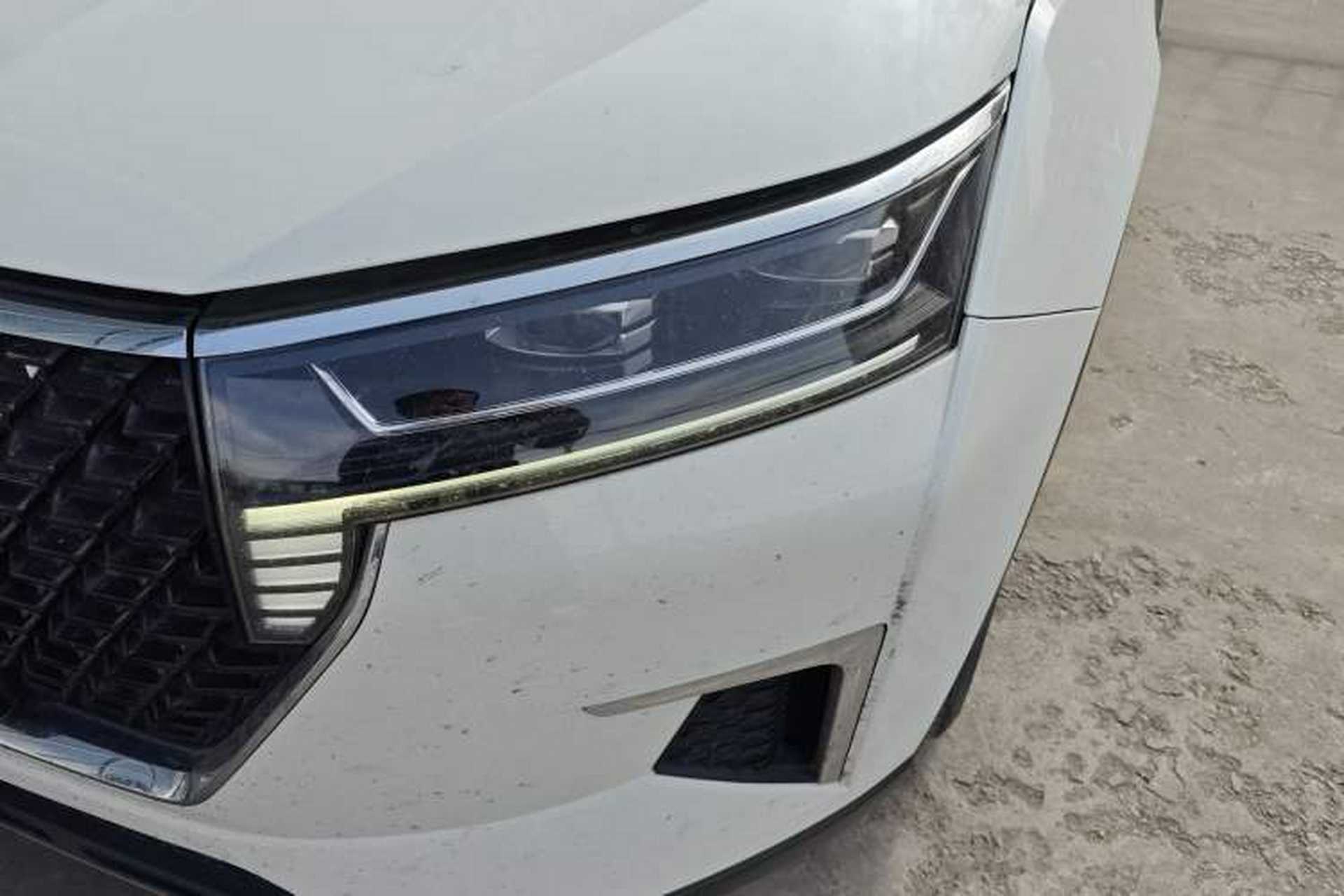 Used Venucia Star 2020 260T Automatic 48V Mild Hybrid Turbocharged Star Edition Left Front Headlight