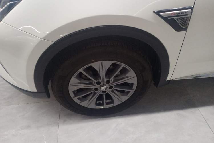 Used Venucia Star 2020 260T Automatic 48V Mild Hybrid Turbocharged Star Edition Left Front Wheel Hub