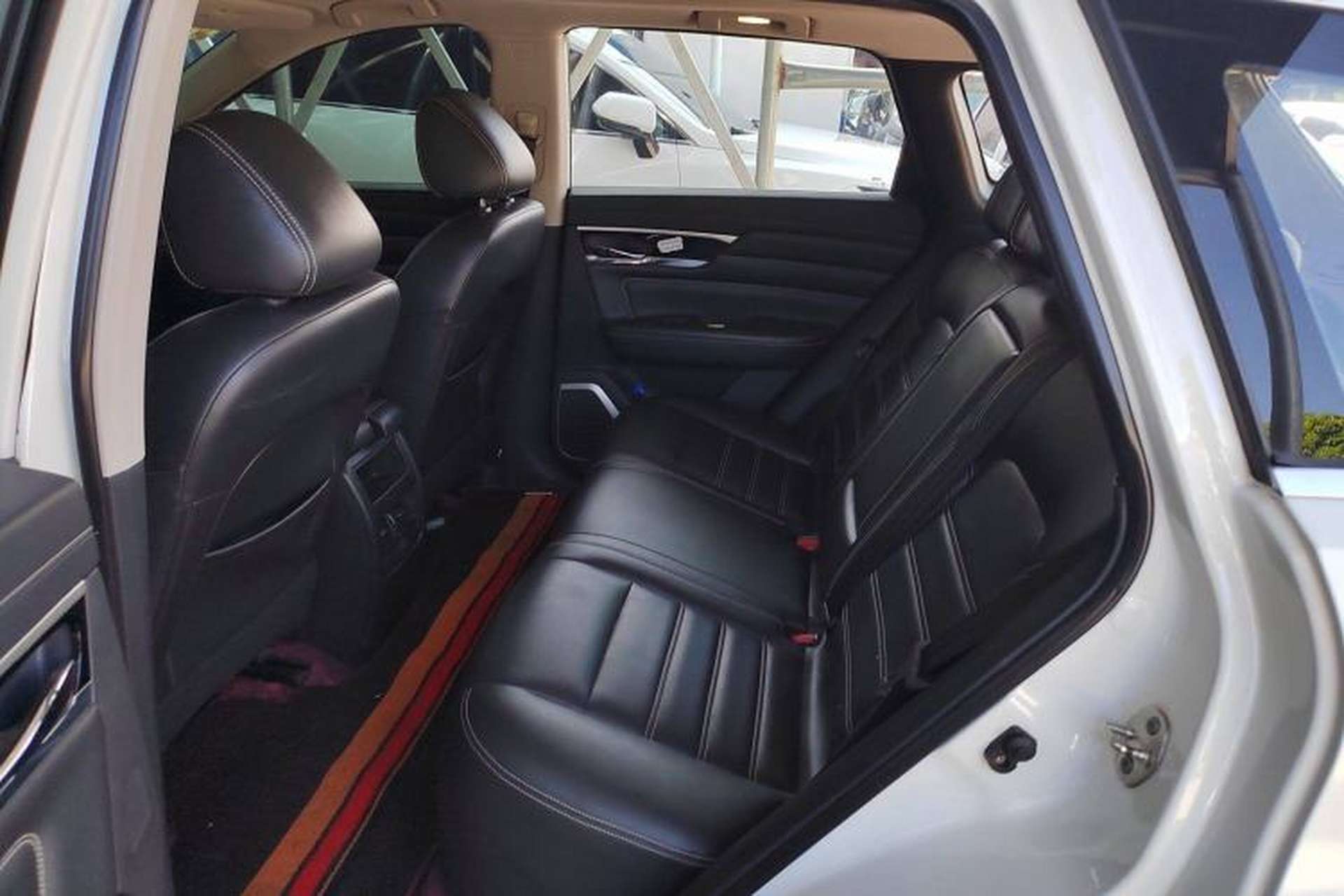 Used Venucia Star 2020 260T Automatic 48V Mild Hybrid Turbocharged Star Edition Left Rear Seat