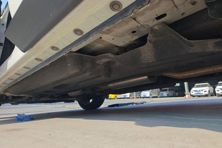 Used Venucia Star 2020 260T Automatic 48V Mild Hybrid Turbocharged Starry Edition Left Side Sill