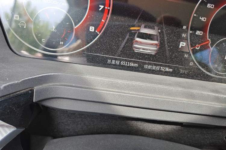 Used Venucia Star 2020 260T Automatic 48V Mild Hybrid Turbocharged Starry Edition Odometer Close Up
