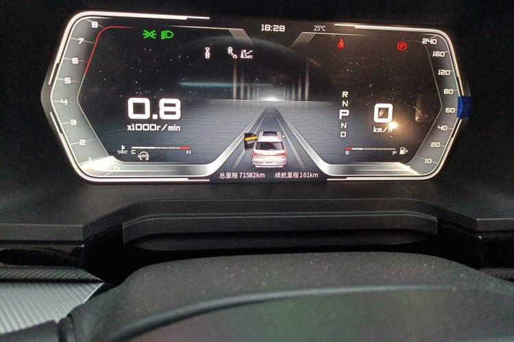 Used Venucia Star 2020 260T Automatic 48V Mild Hybrid Turbocharged Starry Edition Odometer Close Up