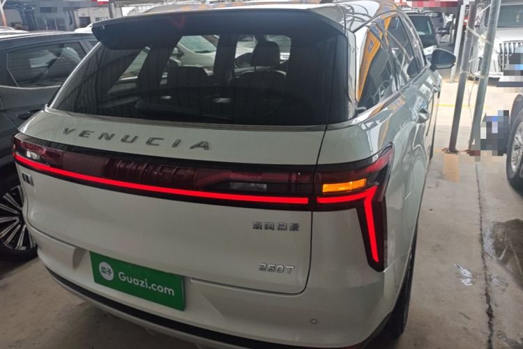 Used Venucia Star 2020 260T Automatic 48V Mild Hybrid Turbocharged Star Edition Rear