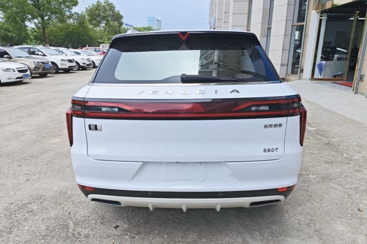 Used Venucia Star 2020 260T Automatic 48V Mild Hybrid Turbocharged Star Edition Rear